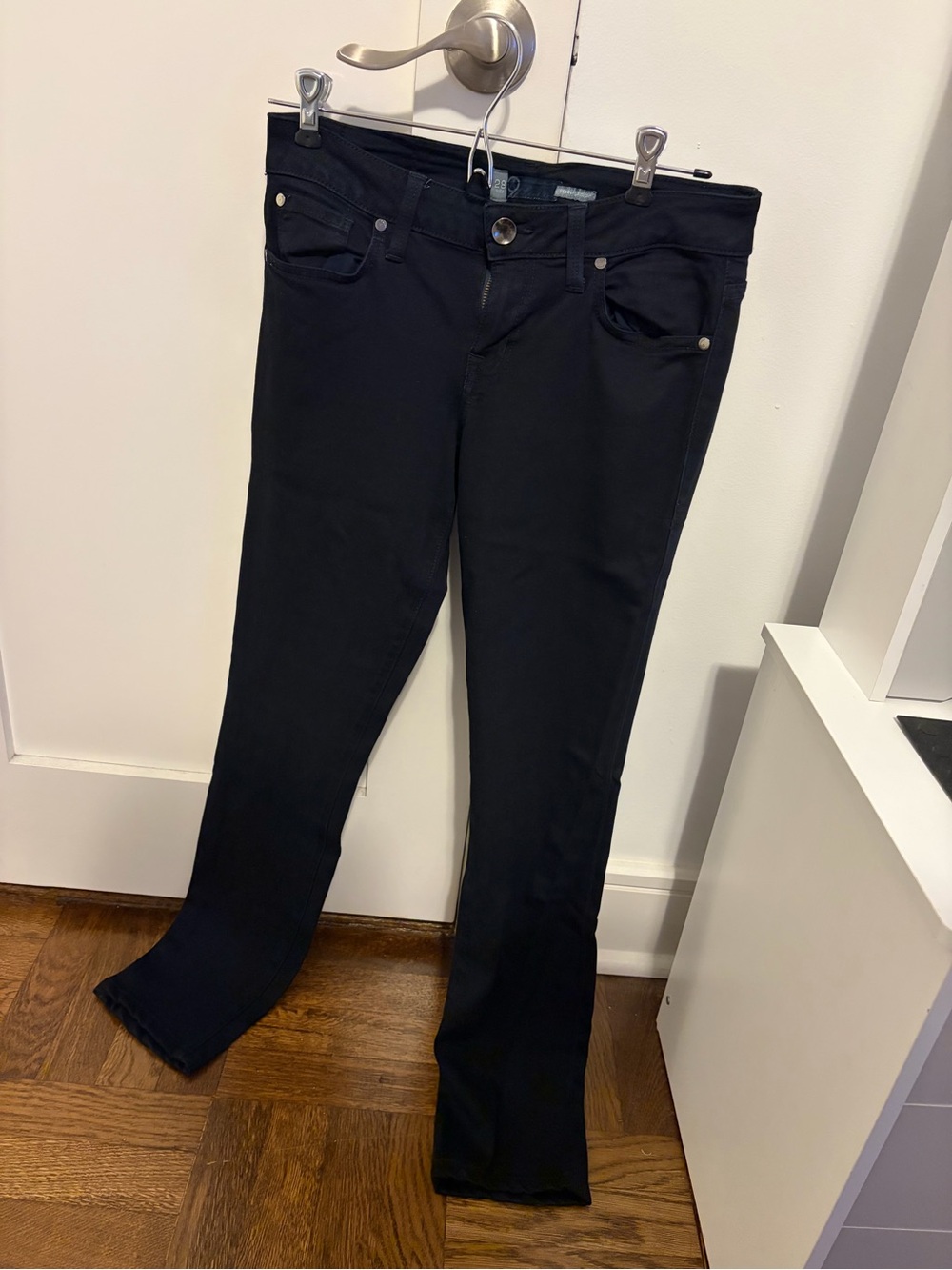 Level99 Women's Black Skinny Straight Jeans